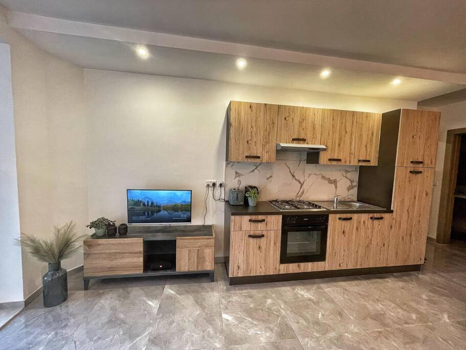 Modern 1 Bedroom Apartment 400M Away From The Sea St. Paul's Bay Exterior foto