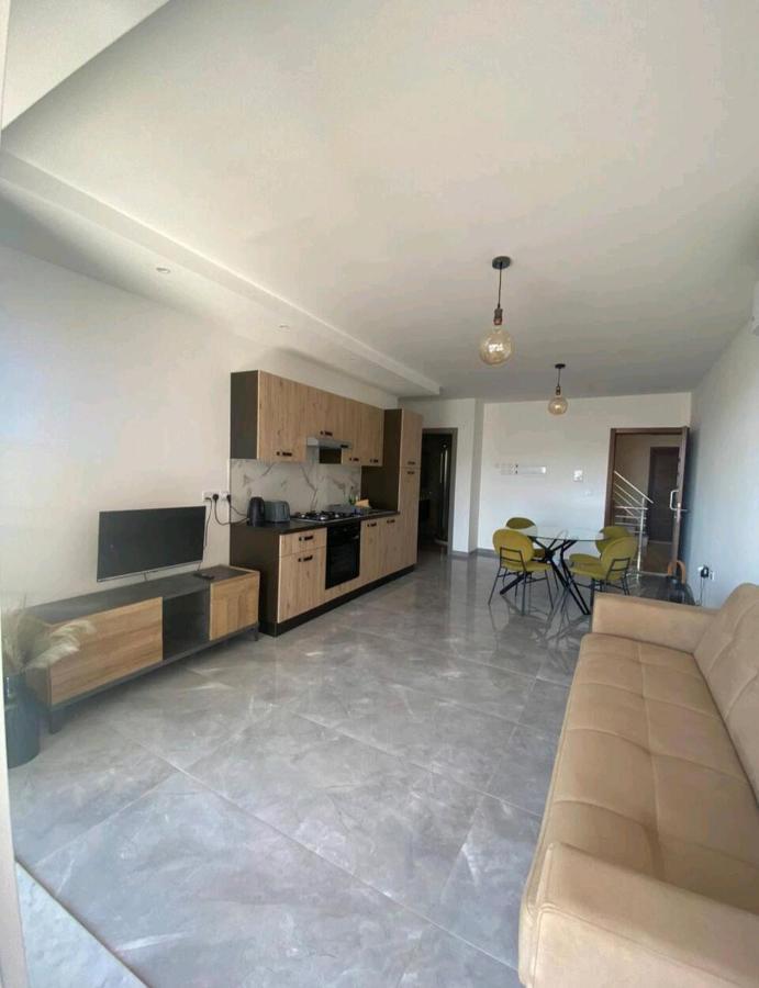 Modern 1 Bedroom Apartment 400M Away From The Sea St. Paul's Bay Exterior foto